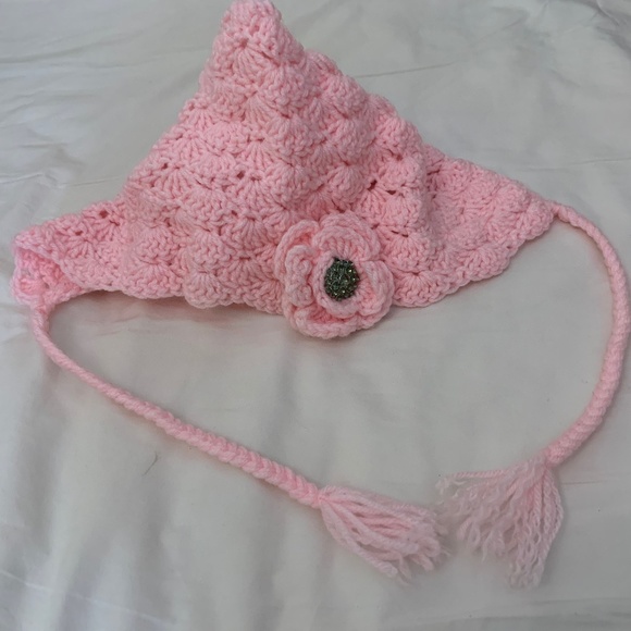 Handmade Crochet Child's Hat - Picture 2 of 3